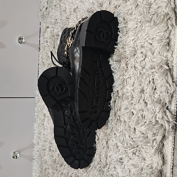 Auth CHANEL combat boots - Picture 3 of 10